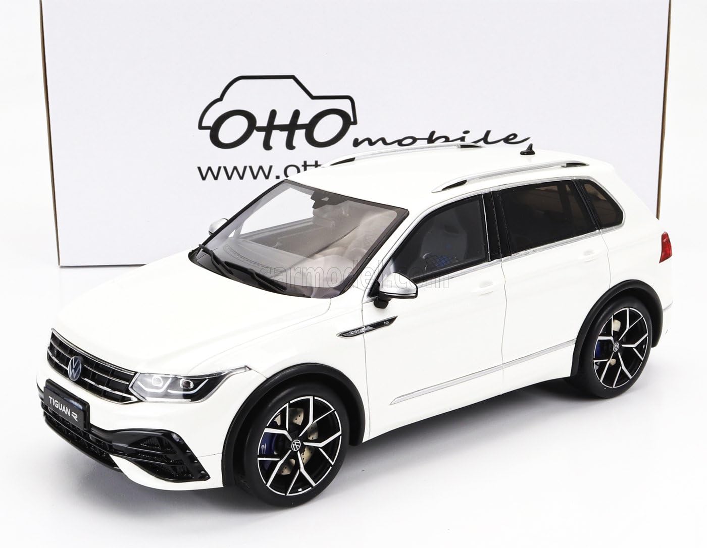Amazon.co.jp: ミニカー 1/18 フォルクスワーゲン ティグアン SUV OTTO